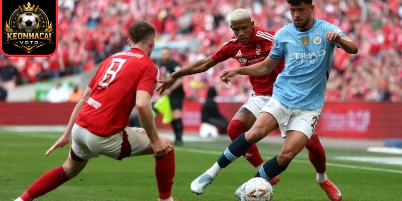 Man City bức xúc vì bị bỏ qua 3 tình huống penalty, bàn gỡ hòa gây tranh cãi 2 Ba tình huống penalty gây tranh cãi khiến Man City bức xúc