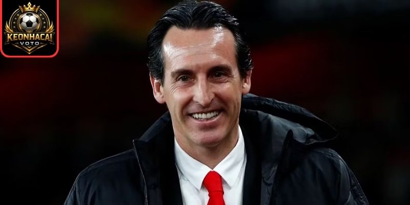 Martinez gãy ngón tay vẫn bắt chính, Aston Villa vô địch Europa League đầy cảm xúc 3 Emery đưa Aston Villa tiến gần nhóm tinh hoa
